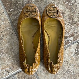 Tory Burch snakeskin ballet flats 8.5